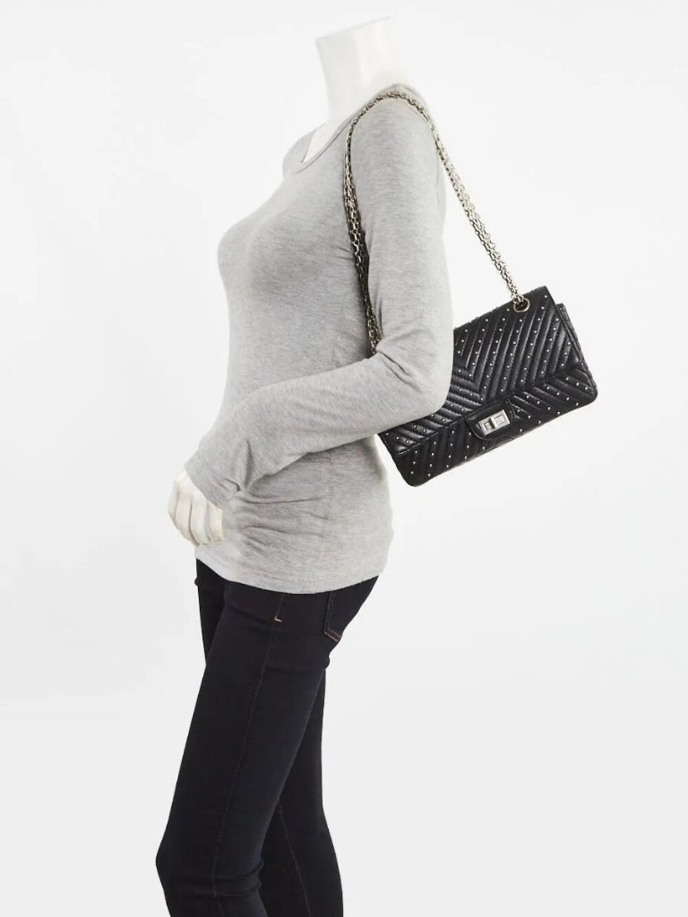 Chanel Black 2.55 Reissue Studded Chevron Quilted Calfskin Leather 225 Bag